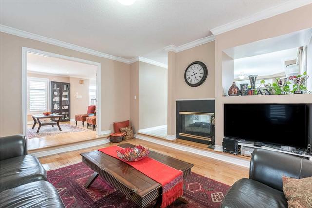 2444 Sixth Line, House detached with 4 bedrooms, 3 bathrooms and 6 parking in Oakville ON | Image 9