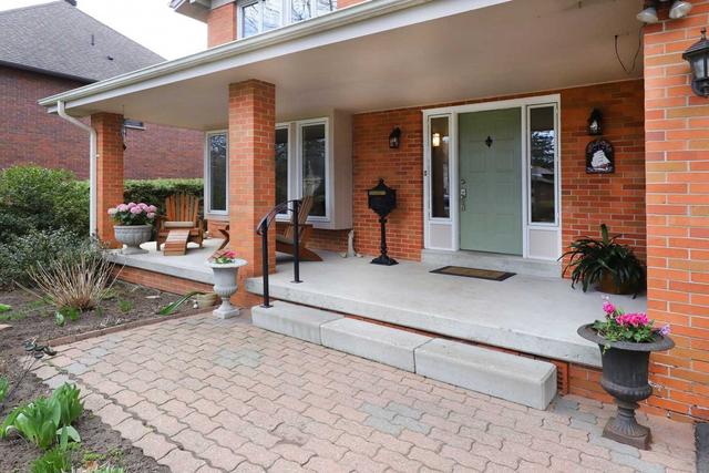 1320 Queen Victoria Ave, House detached with 4 bedrooms, 3 bathrooms and 8 parking in Mississauga ON | Image 30