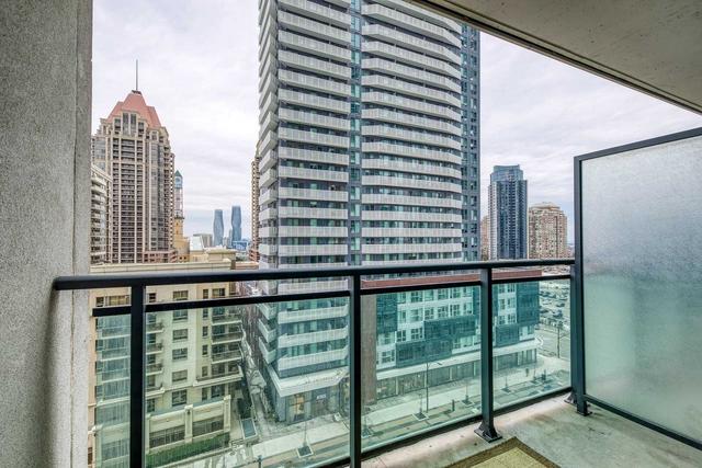 809 - 4070 Confederation Pkwy, Condo with 2 bedrooms, 2 bathrooms and 1 parking in Mississauga ON | Image 19