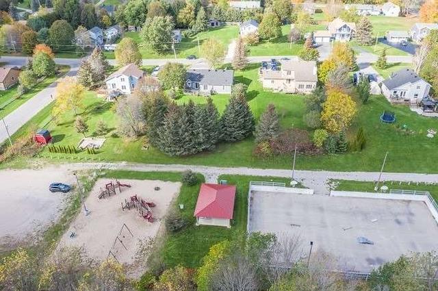 7 Agnes St, House detached with 3 bedrooms, 2 bathrooms and 7 parking in Oro Medonte ON | Image 8