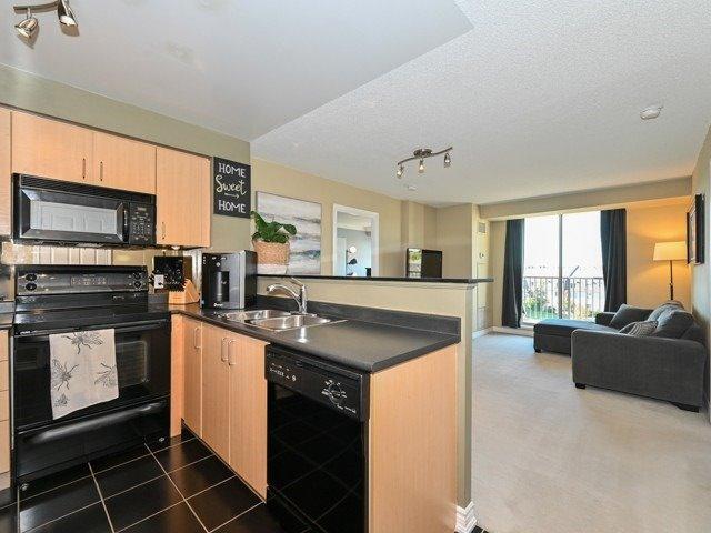 516 - 16 Dallimore Circ, Condo with 2 bedrooms, 2 bathrooms and 1 parking in Toronto ON | Image 27