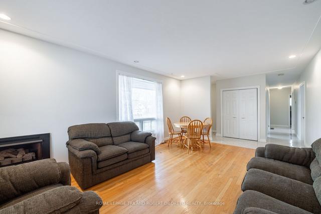 584 Wonderland Rd N, House detached with 2 bedrooms, 2 bathrooms and 5 parking in London ON | Image 2