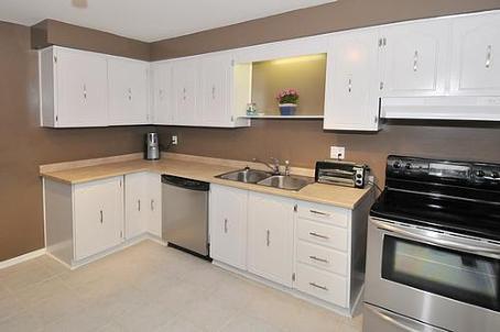 61 - 483 Ontario St N, Townhouse with 3 bedrooms, 2 bathrooms and 1 parking in Milton ON | Image 5