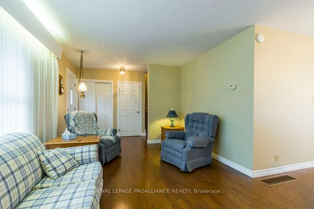 5 Plaza Sq, House detached with 3 bedrooms, 2 bathrooms and 3 parking in Belleville ON | Image 30