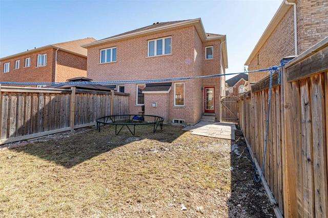 34 Pomell Tr, House semidetached with 3 bedrooms, 4 bathrooms and 3 parking in Brampton ON | Image 33