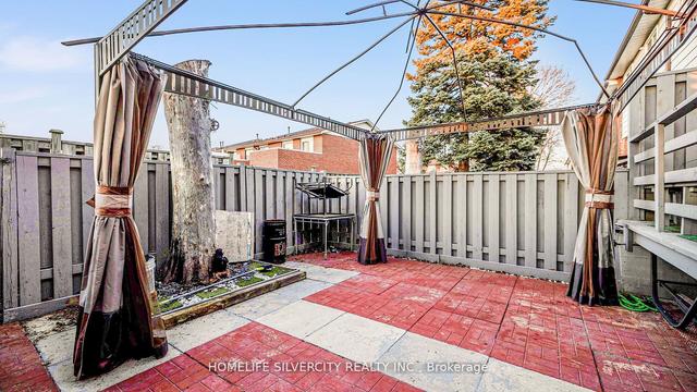 19 - 7560 Goreway Dr, Townhouse with 3 bedrooms, 3 bathrooms and 2 parking in Mississauga ON | Image 18