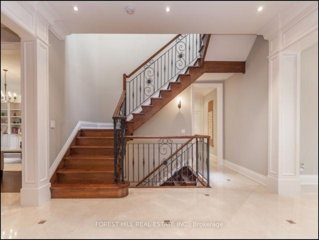 480 Lytton Blvd, House detached with 5 bedrooms, 6 bathrooms and 6 parking in Toronto ON | Image 2