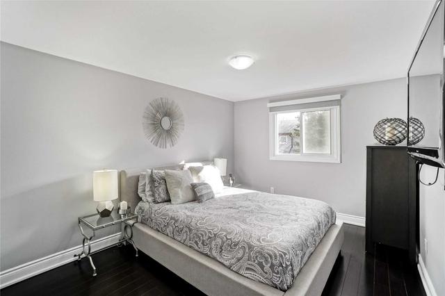 72 Morton Way, House detached with 5 bedrooms, 4 bathrooms and 6 parking in Brampton ON | Image 14