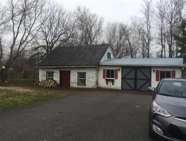 2650 County Road 10 Road, House detached with 3 bedrooms, 1 bathrooms and 10 parking in East Hawkesbury ON | Image 2