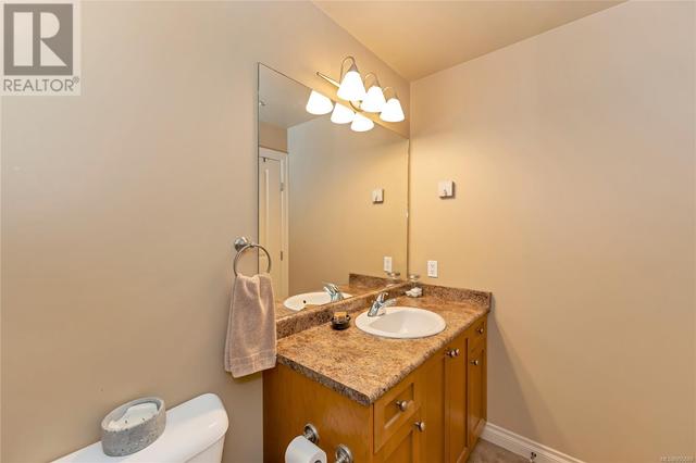 310 - 820 Short St, Condo with 3 bedrooms, 2 bathrooms and 1 parking in Saanich BC | Image 20