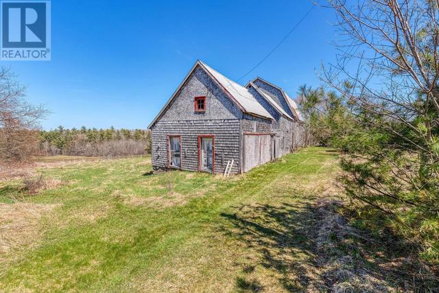 1207 Highway 14 Road, House detached with 3 bedrooms, 2 bathrooms and null parking in East Hants NS | Image 3