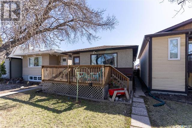 2209 Lindsay Street, House detached with 2 bedrooms, 2 bathrooms and null parking in Regina SK | Image 1