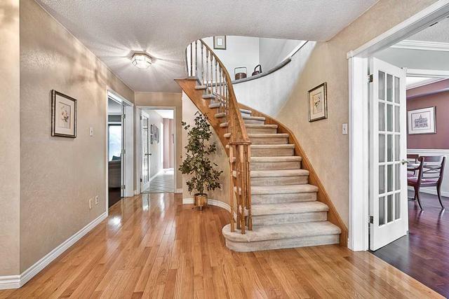 1165 Creekside Dr, House detached with 4 bedrooms, 4 bathrooms and 4 parking in Oakville ON | Image 35