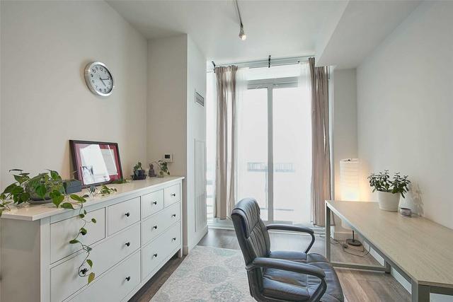 3209 - 8 Eglinton Ave E, Condo with 1 bedrooms, 1 bathrooms and 0 parking in Toronto ON | Image 11