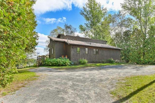 5002 Ardoch Rd, House detached with 3 bedrooms, 2 bathrooms and 5 parking in North Frontenac ON | Image 12