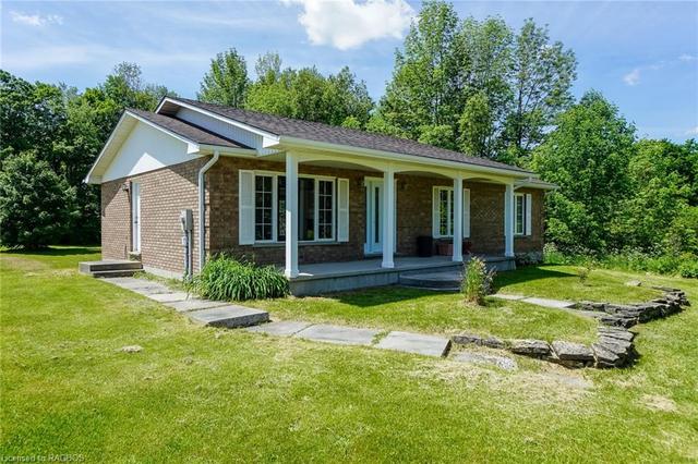 202384 Highway 6 And 21, House detached with 3 bedrooms, 2 bathrooms and 6 parking in Georgian Bluffs ON | Image 14