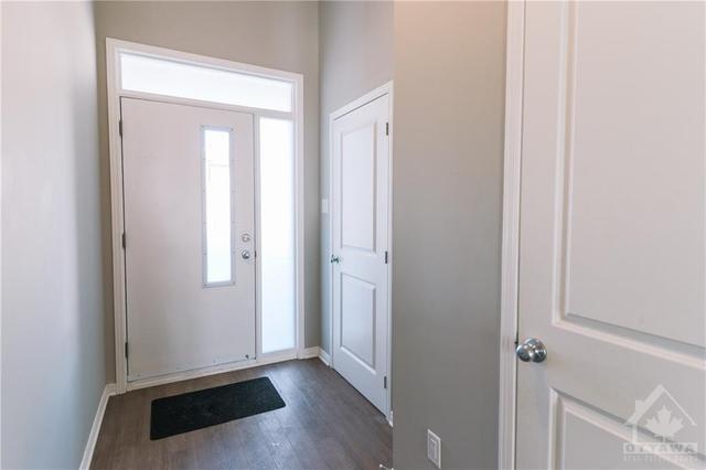 26 Stokes Drive, Townhouse with 3 bedrooms, 3 bathrooms and 2 parking in Carleton Place ON | Image 3