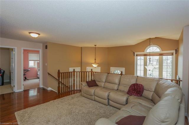 1563 Birchwood Drive, House detached with 5 bedrooms, 3 bathrooms and 6 parking in London ON | Image 7
