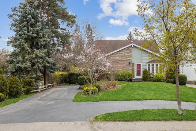 922 King Rd, House detached with 3 bedrooms, 3 bathrooms and 5 parking in Burlington ON | Image 1