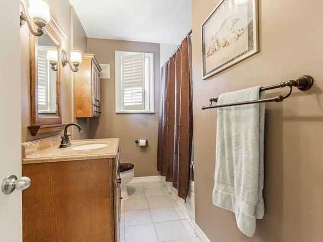 178 Brighton Ave, House detached with 3 bedrooms, 2 bathrooms and 4 parking in Toronto ON | Image 6