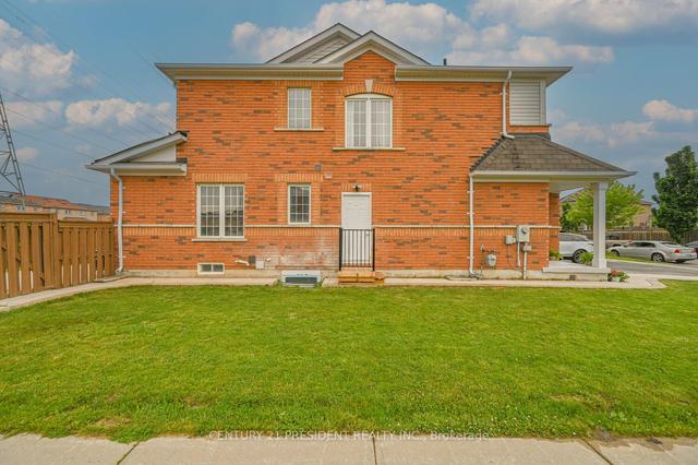 2 Wicklow Rd, House semidetached with 3 bedrooms, 4 bathrooms and 4 parking in Brampton ON | Image 31