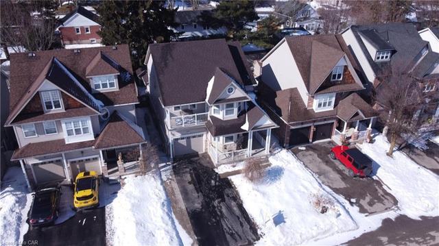 28 Charleswood Court, House detached with 4 bedrooms, 3 bathrooms and 5 parking in Cambridge ON | Image 45