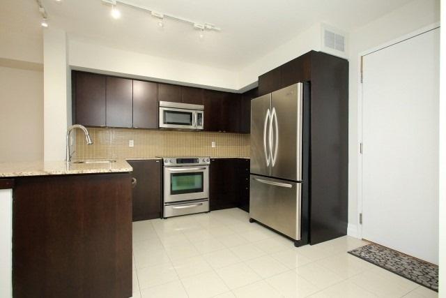 315 Grandview Way, Townhouse with 2 bedrooms, 2 bathrooms and 2 parking in Toronto ON | Image 37
