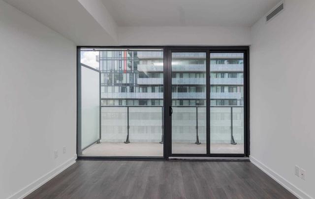 1807 - 161 Roehampton Ave, Condo with 2 bedrooms, 2 bathrooms and 1 parking in Toronto ON | Image 5