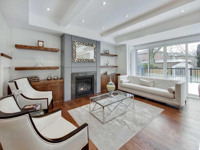 104 Southvale Dr, House detached with 4 bedrooms, 5 bathrooms and 3 parking in Toronto ON | Image 6