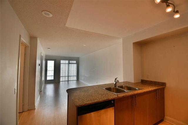3212 - 2191 Yonge St W, Condo with 1 bedrooms, 1 bathrooms and 0 parking in Toronto ON | Image 4