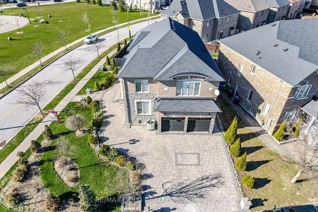 15 Gentry Way, House detached with 4 bedrooms, 5 bathrooms and 6 parking in Brampton ON | Image 1