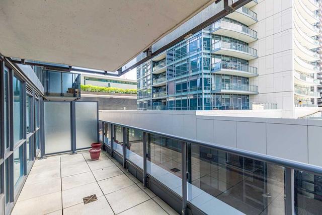 922 - 295 Adelaide St W, Condo with 1 bedrooms, 1 bathrooms and 1 parking in Toronto ON | Image 11