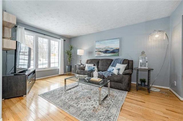 81 Taylor Ave, House detached with 2 bedrooms, 2 bathrooms and 3 parking in Cambridge ON | Image 23