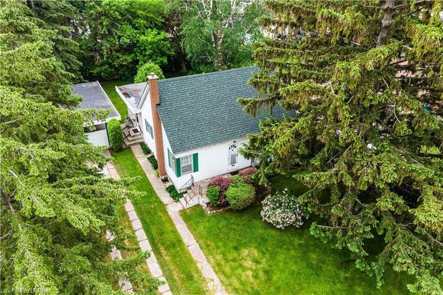 69 Hill Avenue, House detached with 3 bedrooms, 1 bathrooms and null parking in Brantford ON | Image 36
