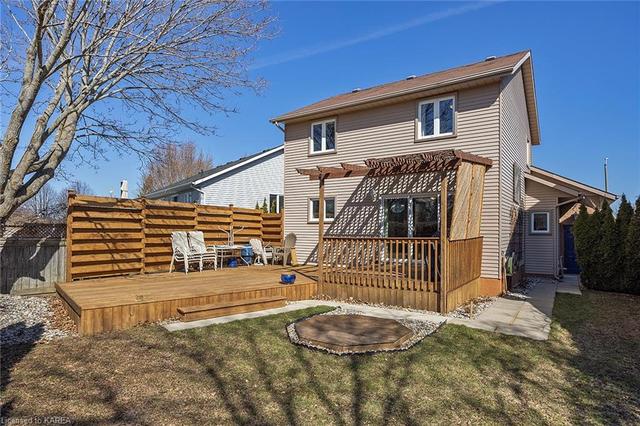 1101 Regatta Court, House detached with 3 bedrooms, 3 bathrooms and 3 parking in Kingston ON | Image 39