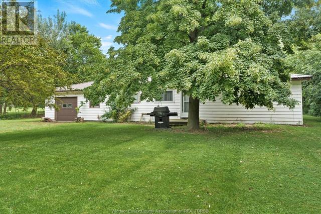 35 Victoria Road, House detached with 3 bedrooms, 1 bathrooms and null parking in Pelee ON | Image 2