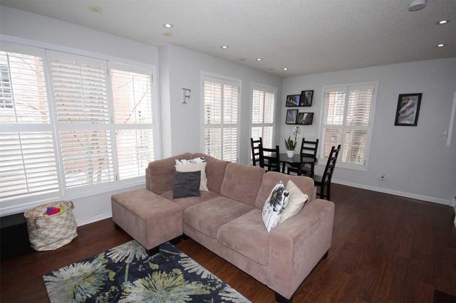 1202 - 5 Everson Dr, Townhouse with 2 bedrooms, 2 bathrooms and 1 parking in Toronto ON | Image 7
