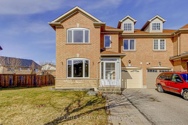 153 Wainscot Ave, House semidetached with 3 bedrooms, 4 bathrooms and 3 parking in Newmarket ON | Image 1
