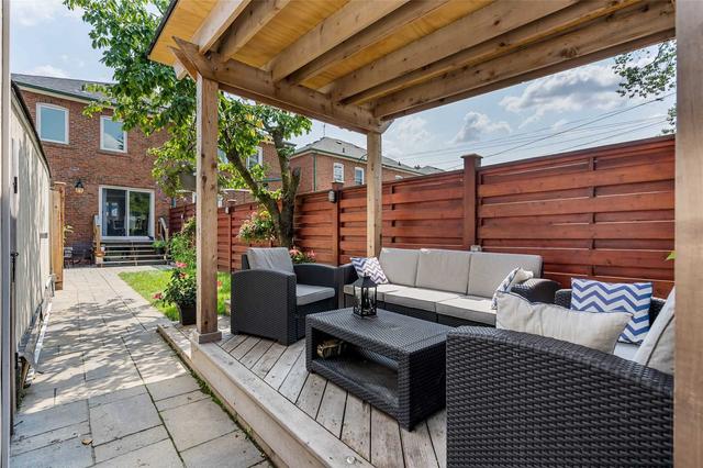 958 Pape Ave, House semidetached with 3 bedrooms, 2 bathrooms and 1 parking in Toronto ON | Image 33