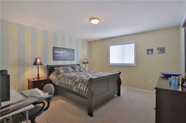 112 Sliverspring Cres, House detached with 4 bedrooms, 4 bathrooms and 2 parking in Hamilton ON | Image 13