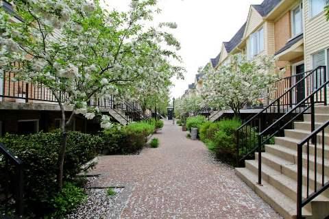 th98 - 208 Niagara St, Townhouse with 2 bedrooms, 2 bathrooms and 1 parking in Toronto ON | Image 2