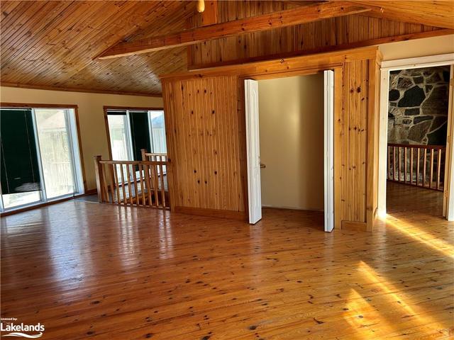 8709 Highway 35, House detached with 3 bedrooms, 2 bathrooms and 20 parking in Minden Hills ON | Image 7