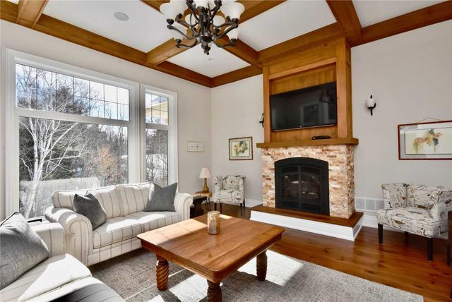 2055 Forest Valley Dr, House detached with 3 bedrooms, 4 bathrooms and 18 parking in Innisfil ON | Image 4