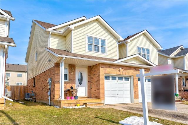 8 Mountain Laurel Crescent, House semidetached with 3 bedrooms, 2 bathrooms and 2 parking in Kitchener ON | Image 3