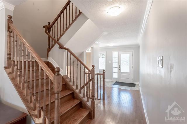3491 Woodroffe Avenue, House detached with 4 bedrooms, 4 bathrooms and 1 parking in Ottawa ON | Image 2