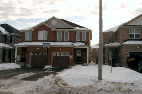 9 Garibaldi Dr, House semidetached with 3 bedrooms, 2 bathrooms and 2 parking in Brampton ON | Image 1
