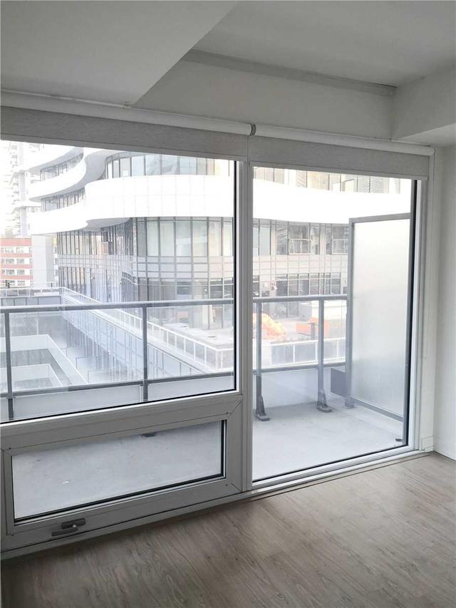 1018 - 85 Wood St, Condo with 1 bedrooms, 1 bathrooms and 0 parking in Toronto ON | Image 12