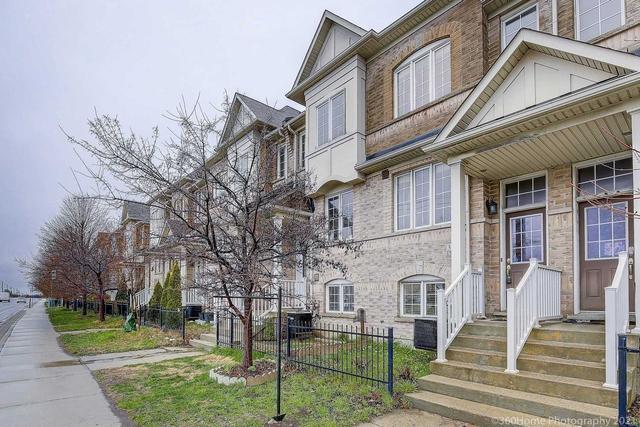 384 Danforth Rd, House attached with 4 bedrooms, 4 bathrooms and 2 parking in Toronto ON | Image 12