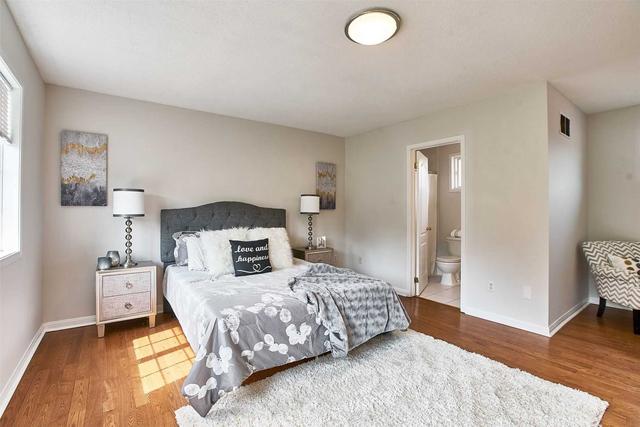 10 - 138 Homestead Rd, Townhouse with 3 bedrooms, 3 bathrooms and 2 parking in Toronto ON | Image 1