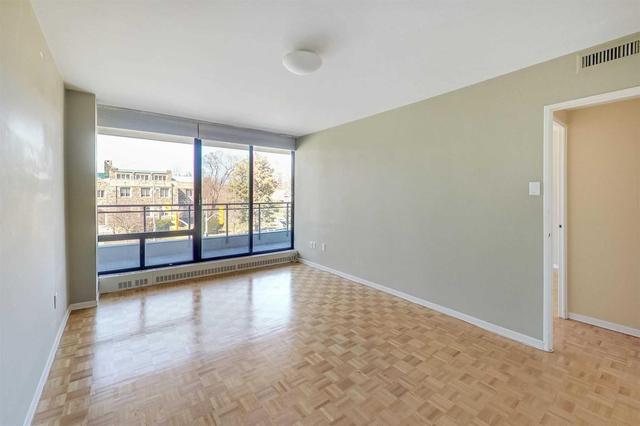 301 - 235 St Clair Ave W, Condo with 2 bedrooms, 2 bathrooms and 1 parking in Toronto ON | Image 22